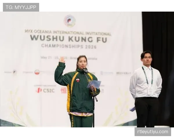 足球体育道德规则:裁判如何维护比赛公平与诚信标准 足球体育道德规则:裁判如何维护比赛公平与诚信标准